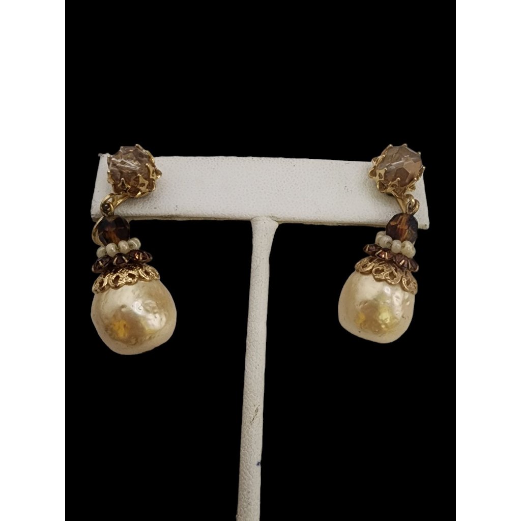 Vintage Signed Vendome Clip On Earrings A4759 90$